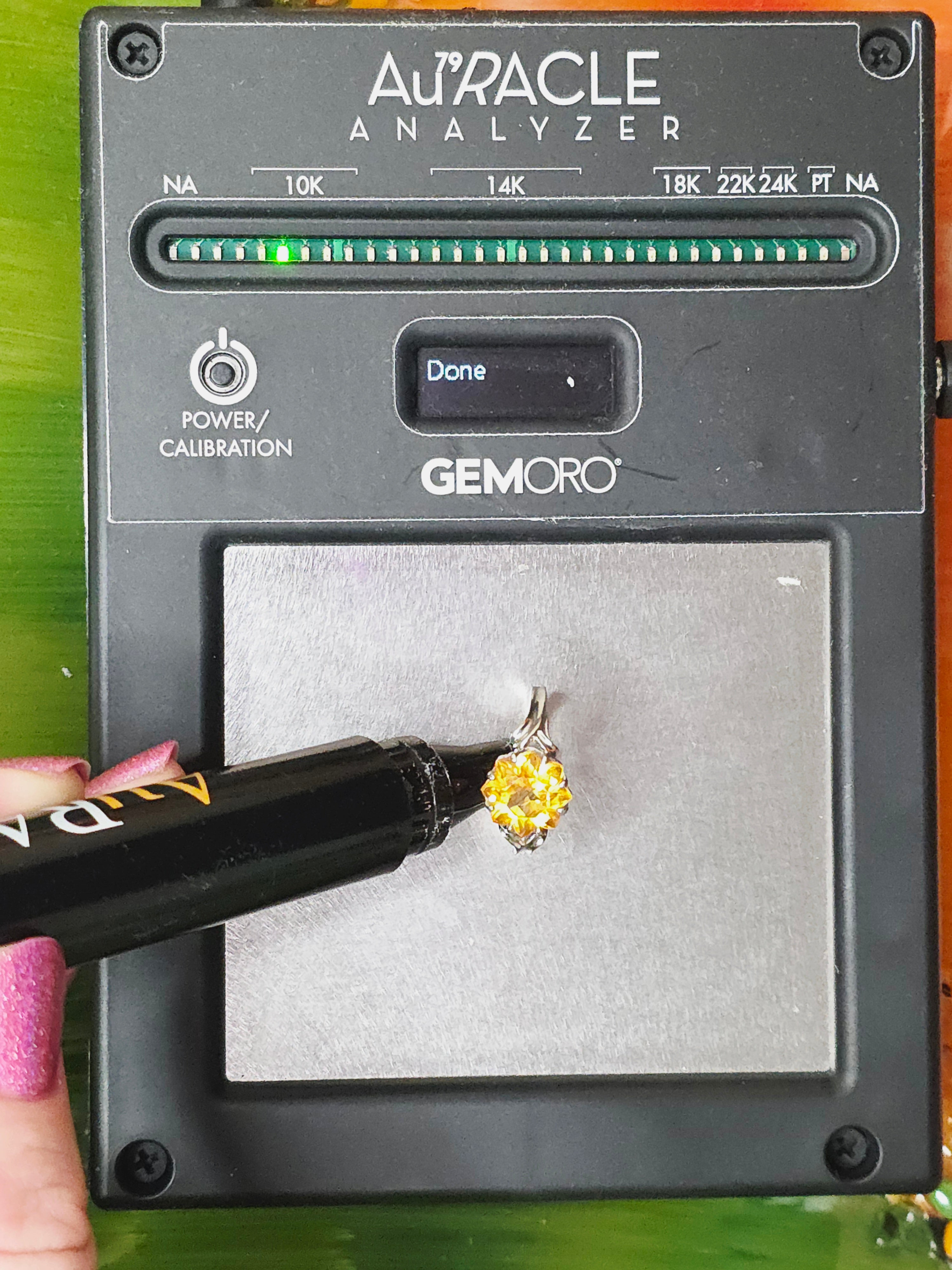 Solid 10K Gold Ring with Flower-Cut Golden Orange Canary Sapphire - Sz 7.5