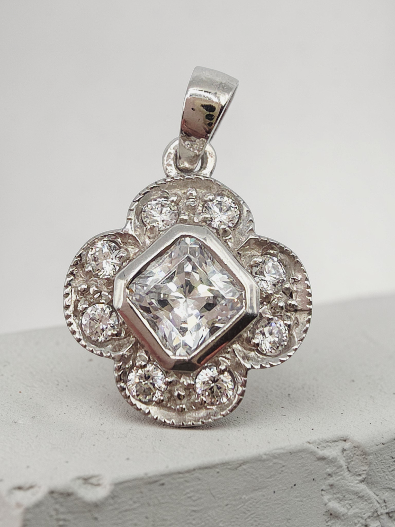 925 Sterling Silver Necklace Pendant with Princess Cut CZ & Clover Halo