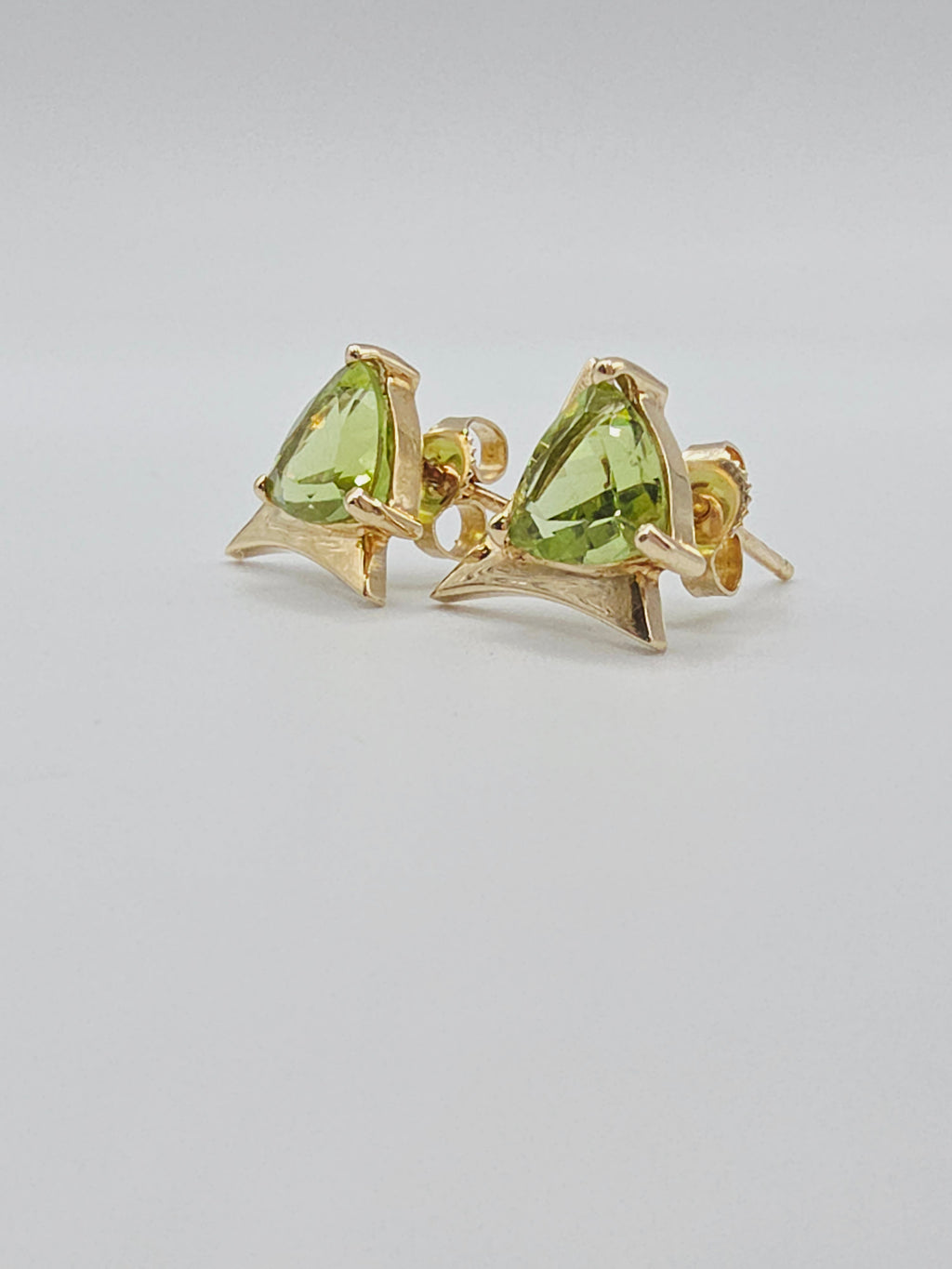 Solid 14K Yellow Gold Trillion Cut Peridot Stud Earrings