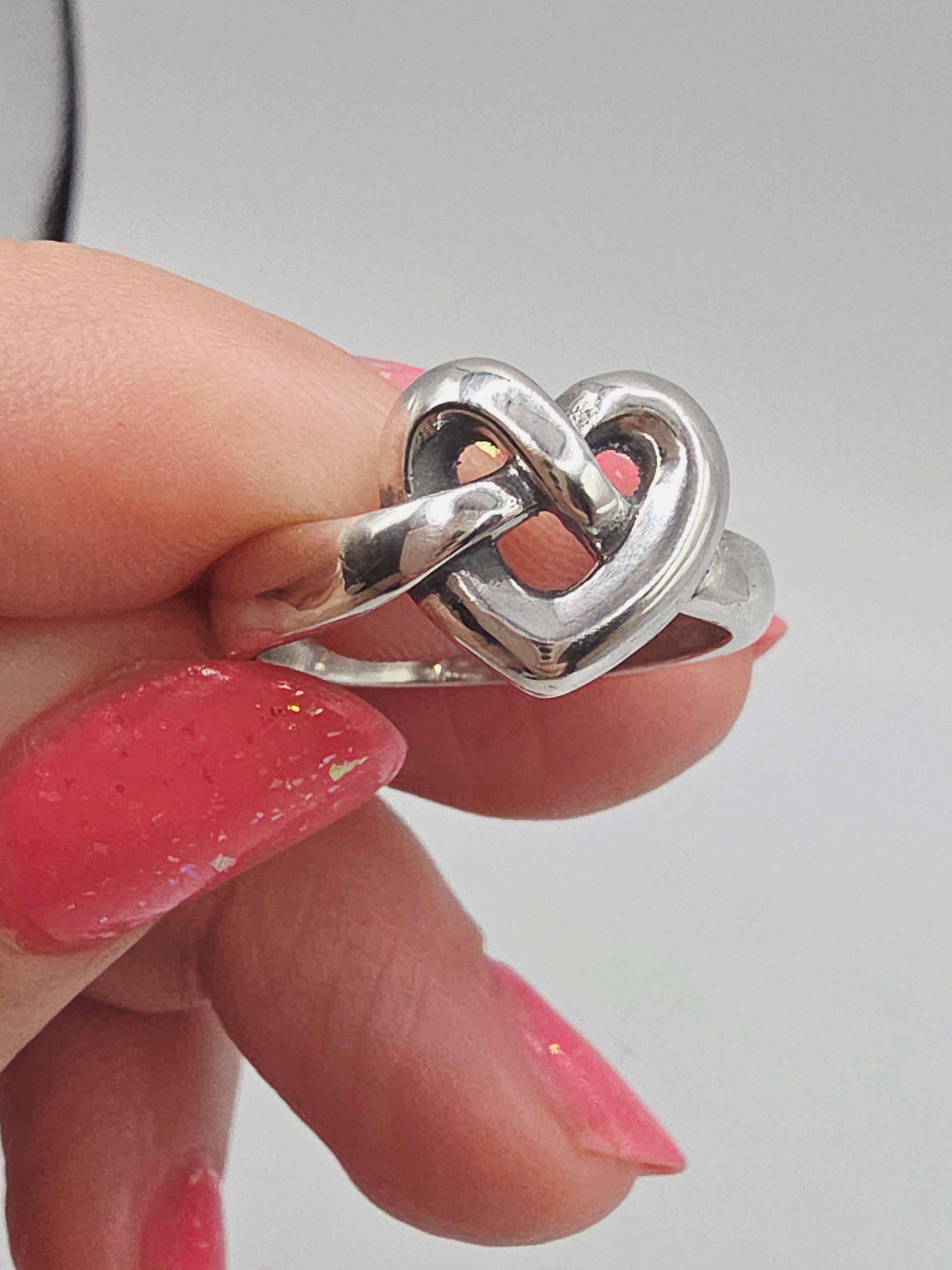 James Avery 925 Sterling Silver Heart Knot Ring - Size 6.25