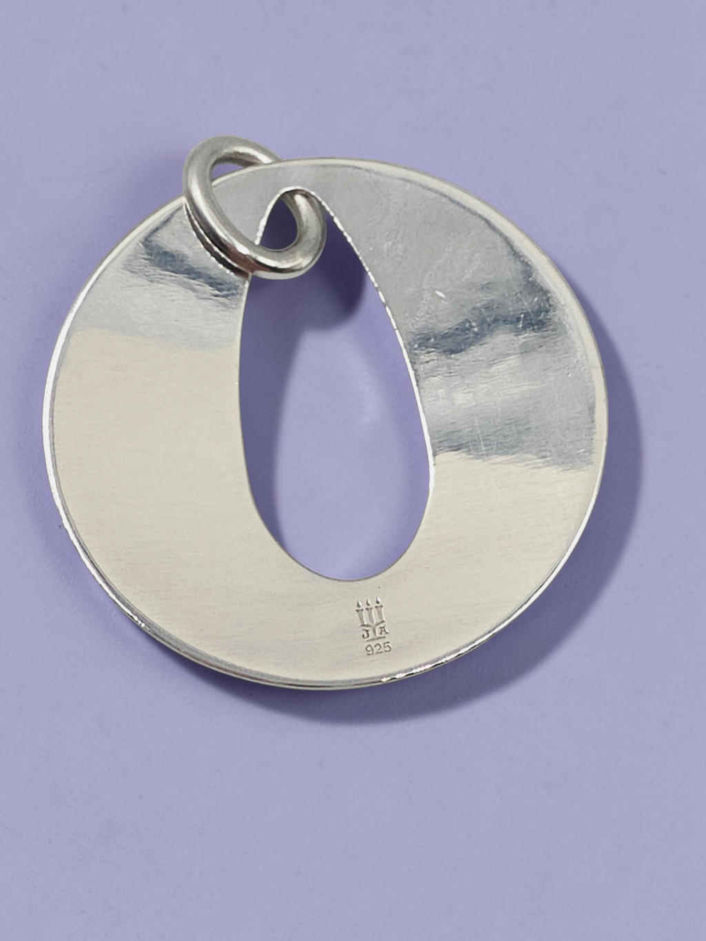 RETIRED James Avery Hammered Open Circle 925 Sterling Silver Necklace Pendant