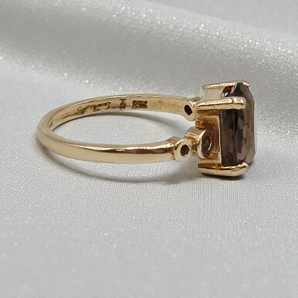 Solid 14K Yellow Gold Ring with Oval Smoky Quartz – Size 6.5