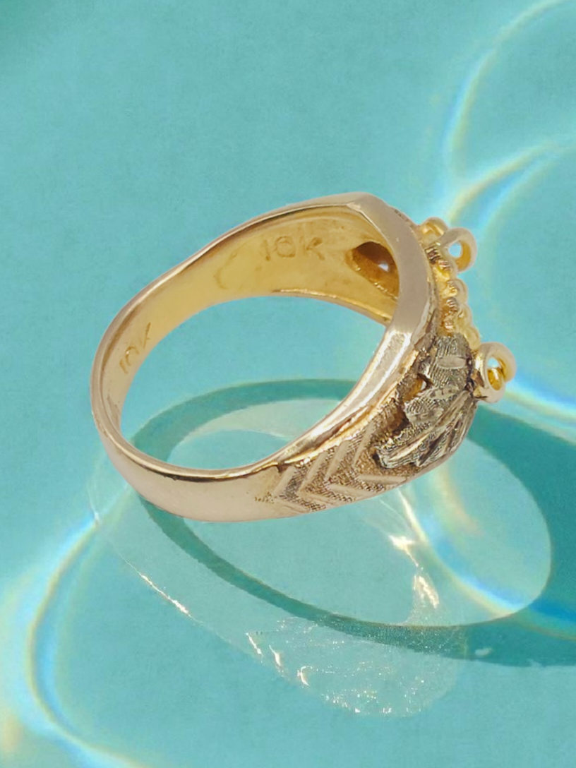 Black Hill Solid 10K Yellow Gold Ring with Tri-Color Grape Leaf Accents Sz 5.25