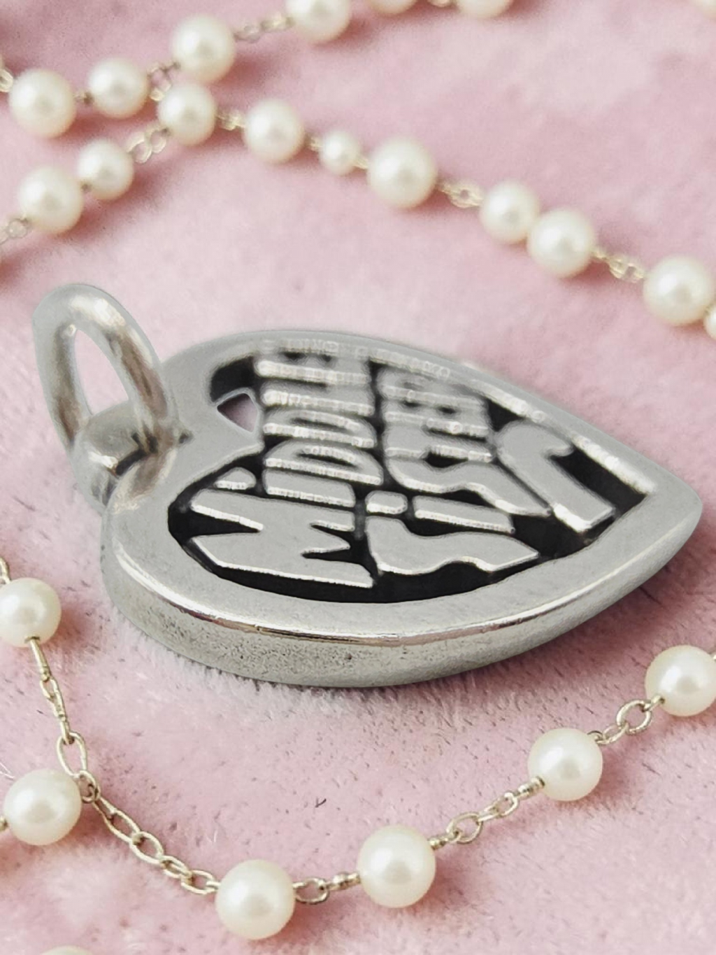 James Avery 925 Sterling silver Middle Sister Heart Charm Pendant