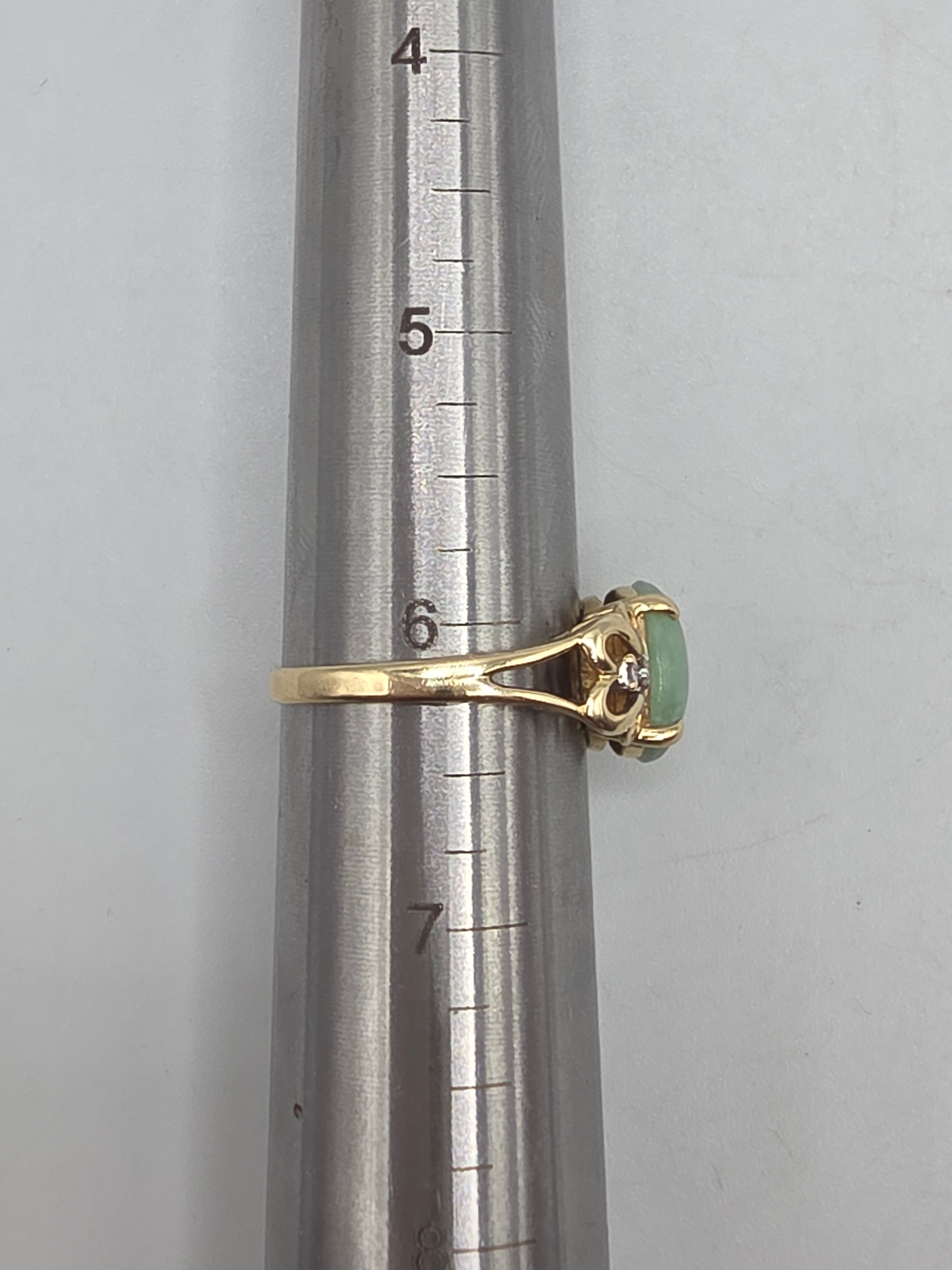 Vintage Designer East Arts Solid 14K Yellow Gold Jade & Diamond Ring Size - 6.25