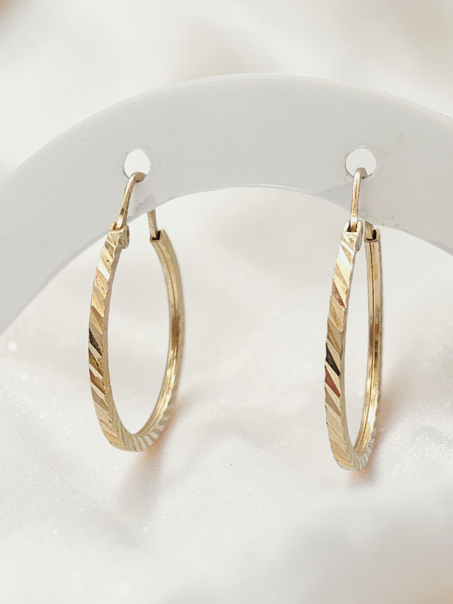 Solid 14K Yellow Gold Diamond-Cut Hoop Earrings with Snap Closures