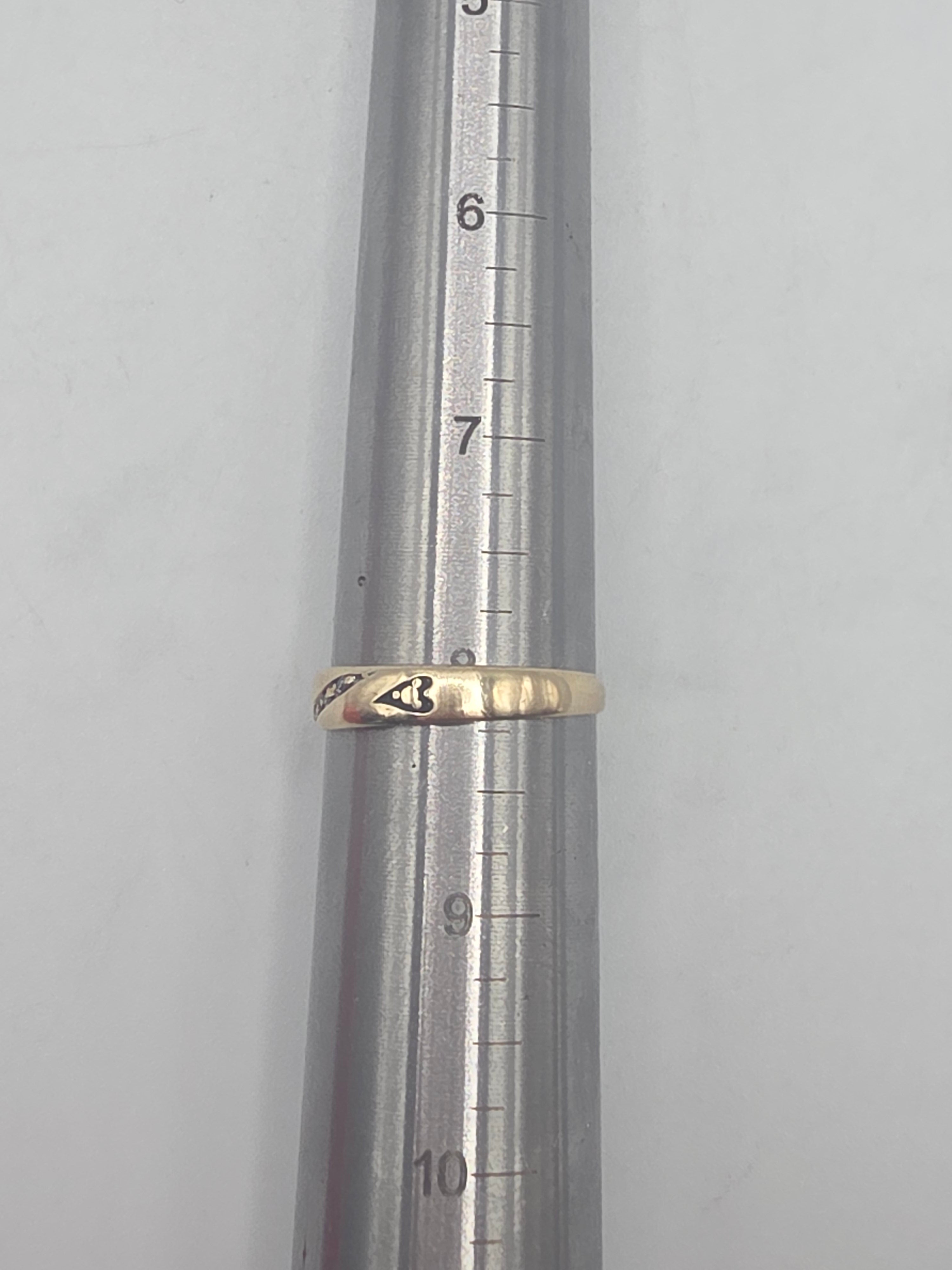 Solid 10K Yellow Gold Diamond ring with Heart Accents - Size 8