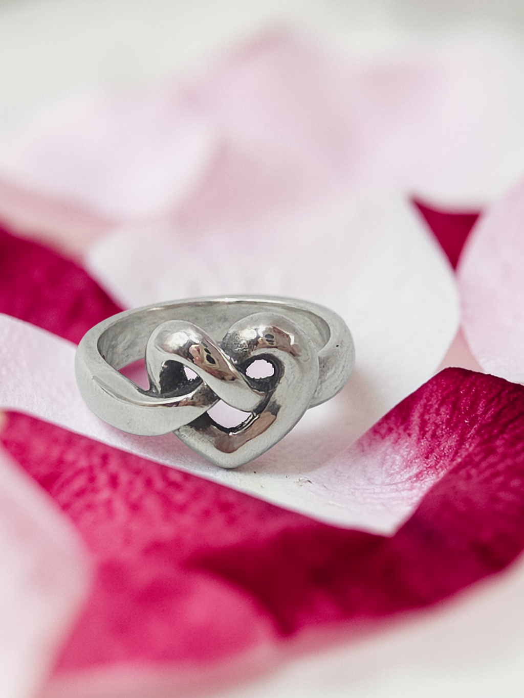 James Avery 925 Sterling Silver Heart Knot Ring - Size 6.25