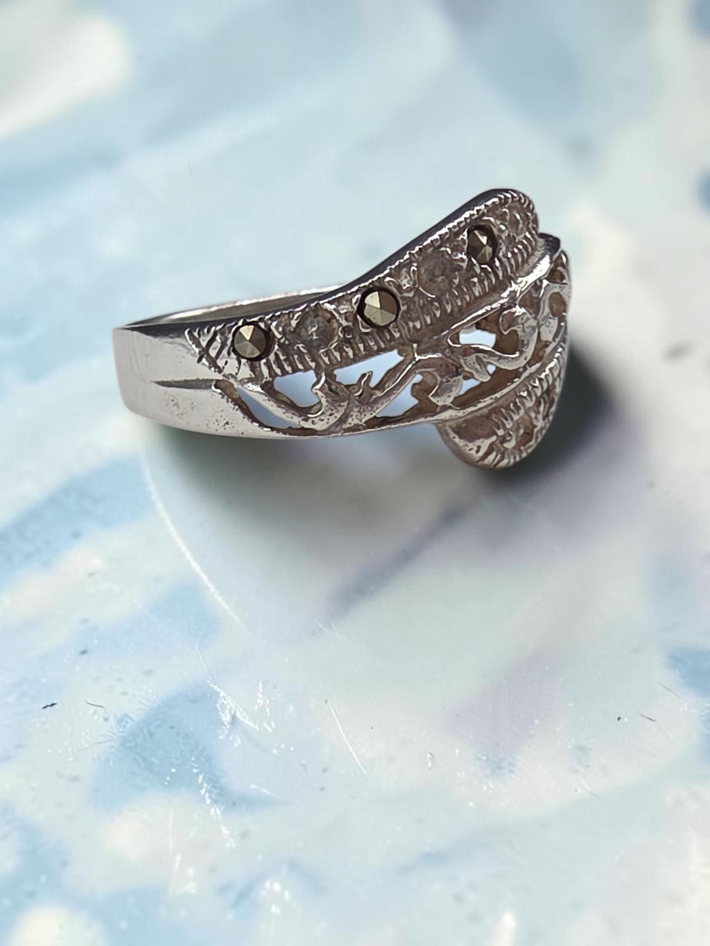 Vintage Sterling Silver Unique Pattern Engraved Ring Size 7.5