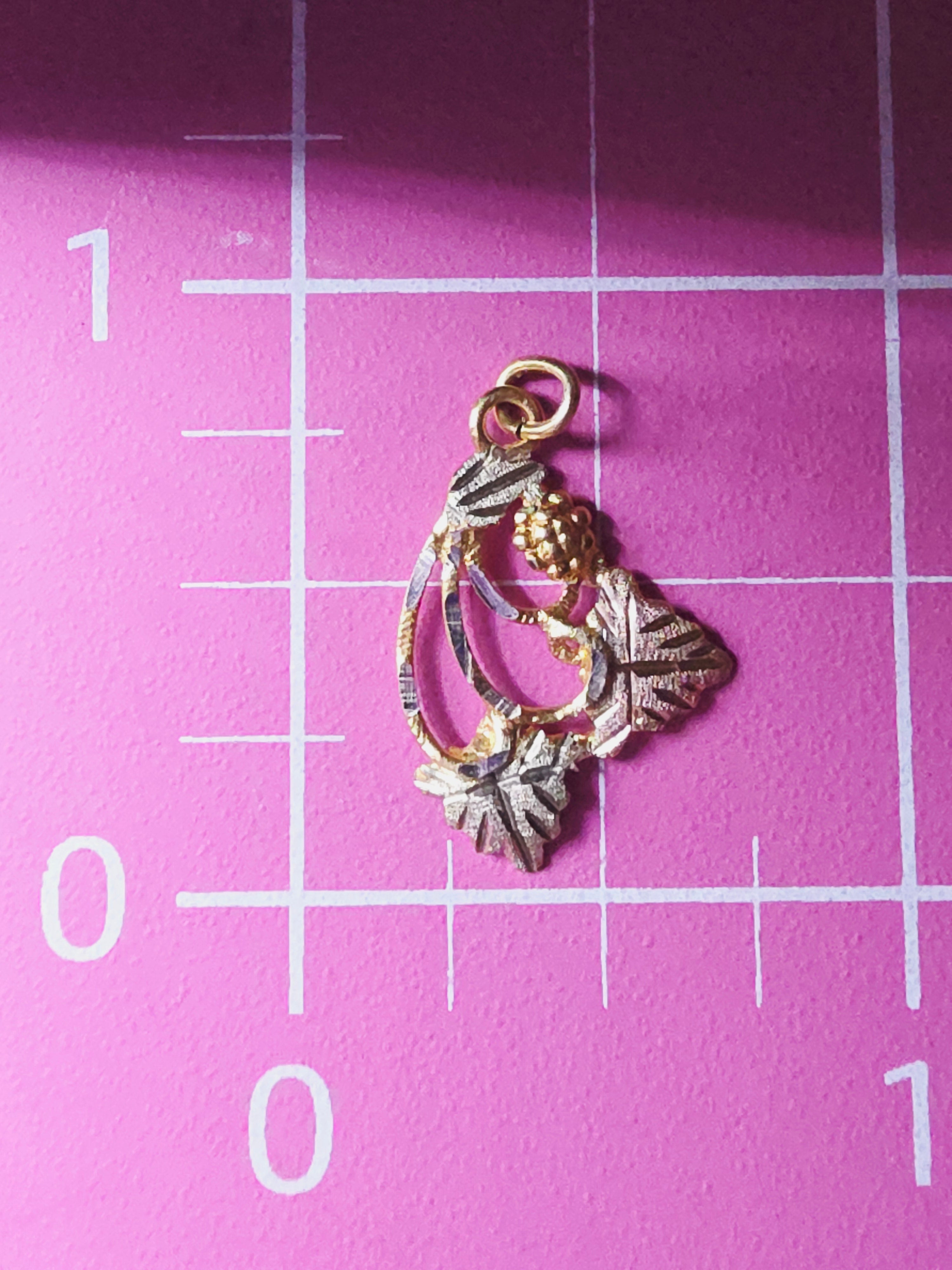 Black Hills Gold Solid 10K Tri-Color Grape & Leaf Necklace Pendant