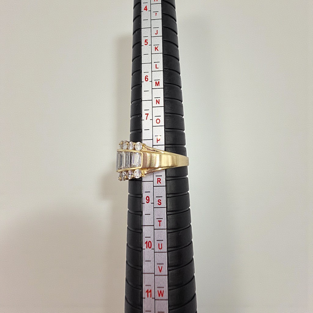 Solid 14K Yellow Gold Ring with Round & Baguette Cut Clear Gemstones – Size 8