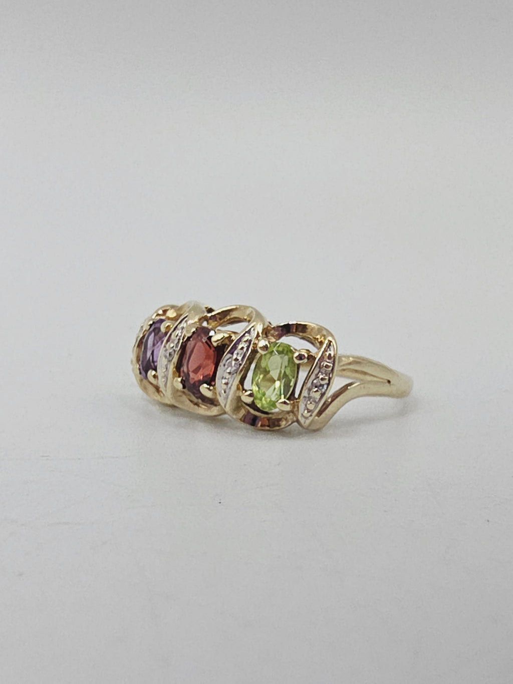 Solid 9K Gold Ring with Peridot, Garnet, Amethyst and Diamonds - Size 7.5
