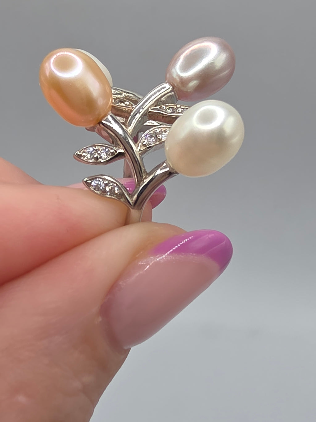 925 Sterling Silver Multi Color Pearl Floral Ring with CZ Leaf Accents - Size 6