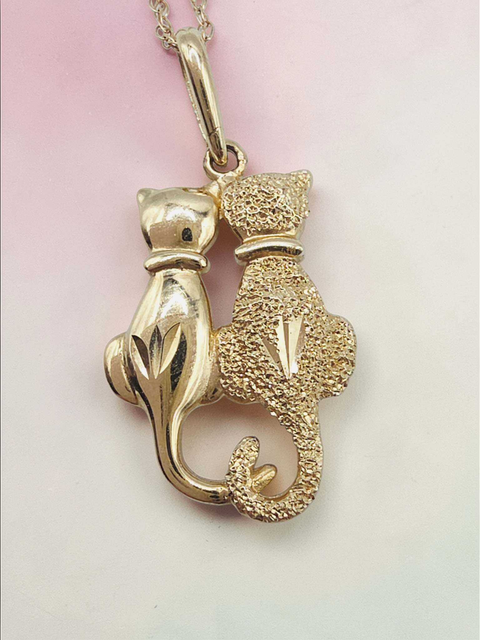 Solid 10K Yellow Gold Kitty Cat Love Couple Pendant Necklace - 18 Inch