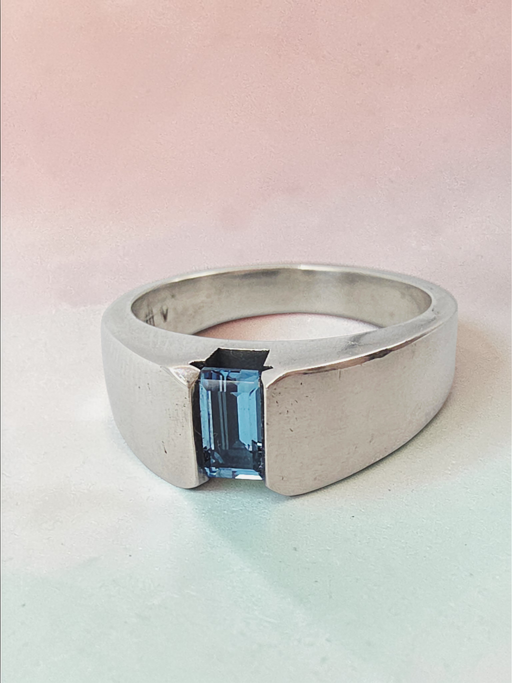 RETIRED James Avery 925 Sterling Silver Blue Topaz Ring - Size 6
