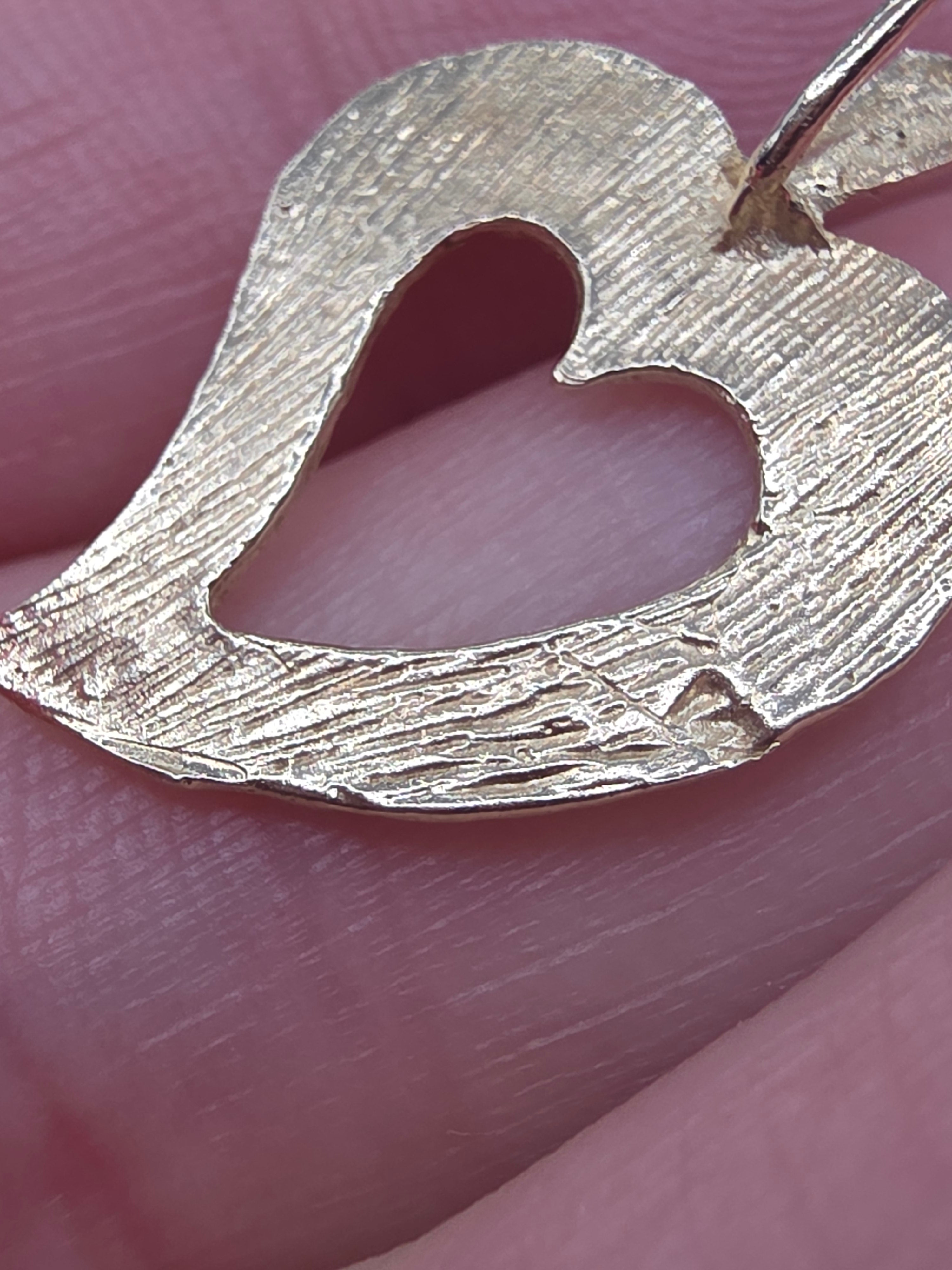 Vintage Solid 10K Yellow Gold Diamond Cut Open Heart Pendant Nugget Texture