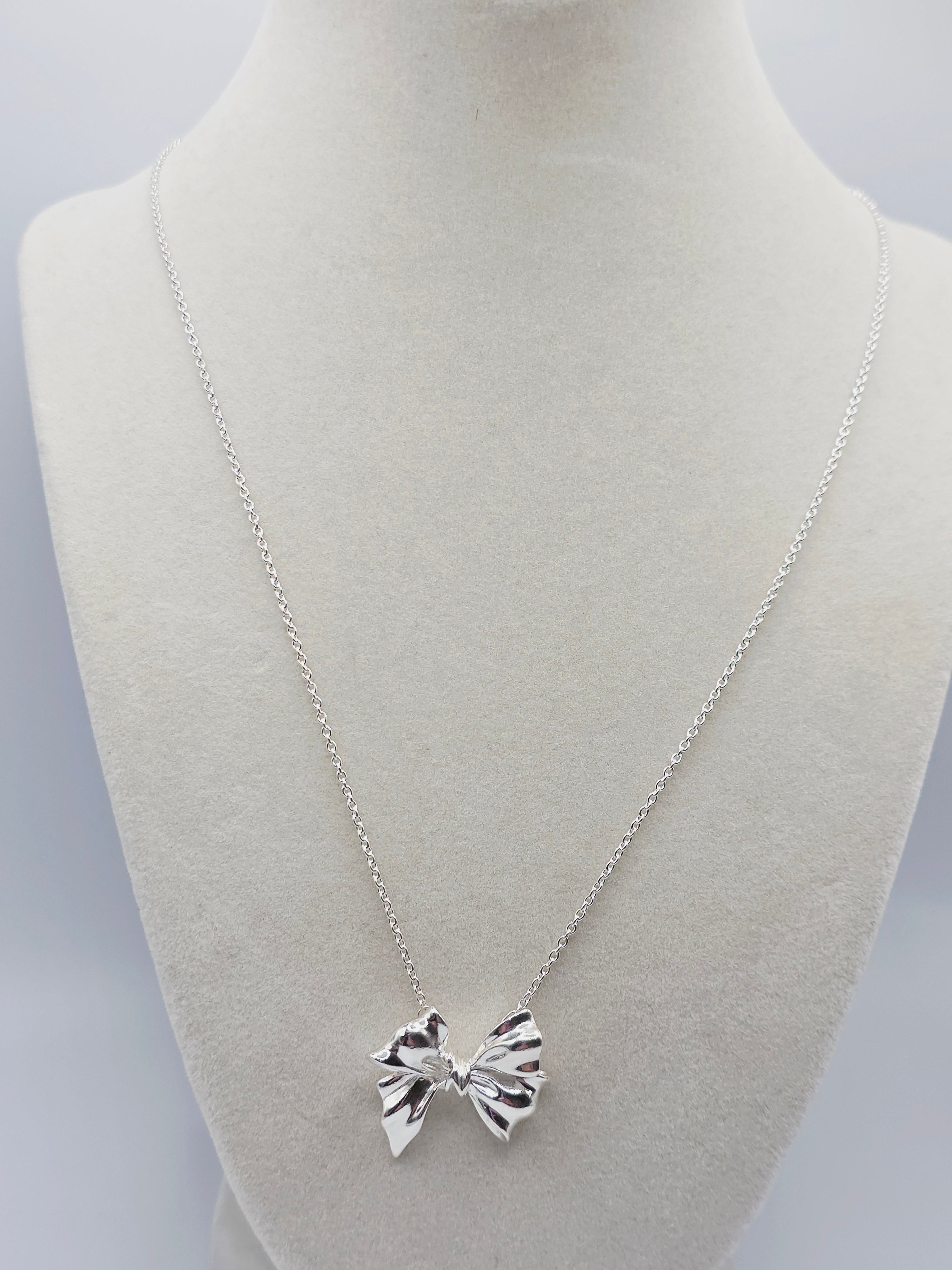 Tiffany & Co. 925 Sterling Silver Necklace with Bow Pendant 20 Inches