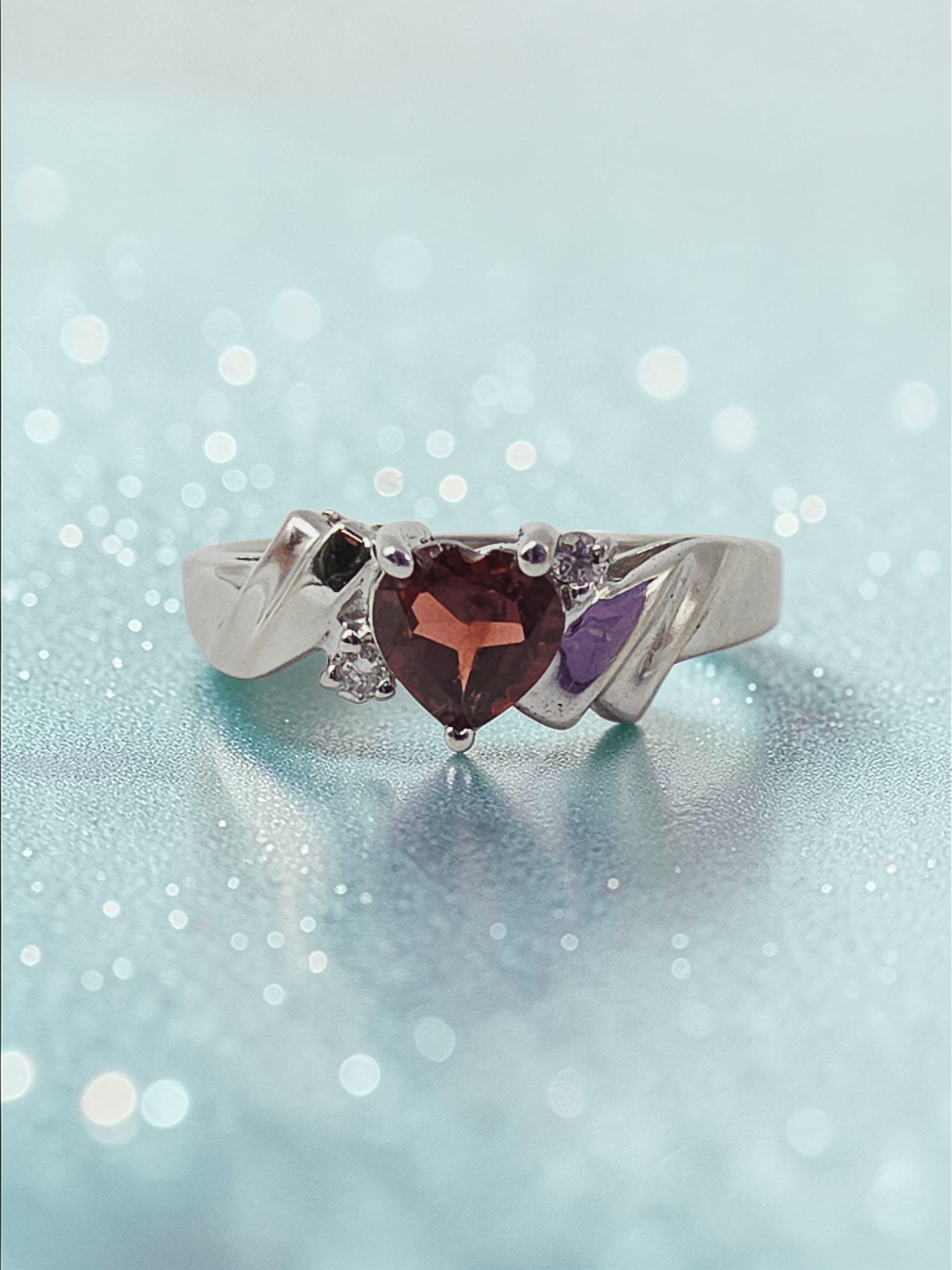 Solid 10K White Gold Ring with Heart Cut Garnet & Diamond Ring Accents - Size 6