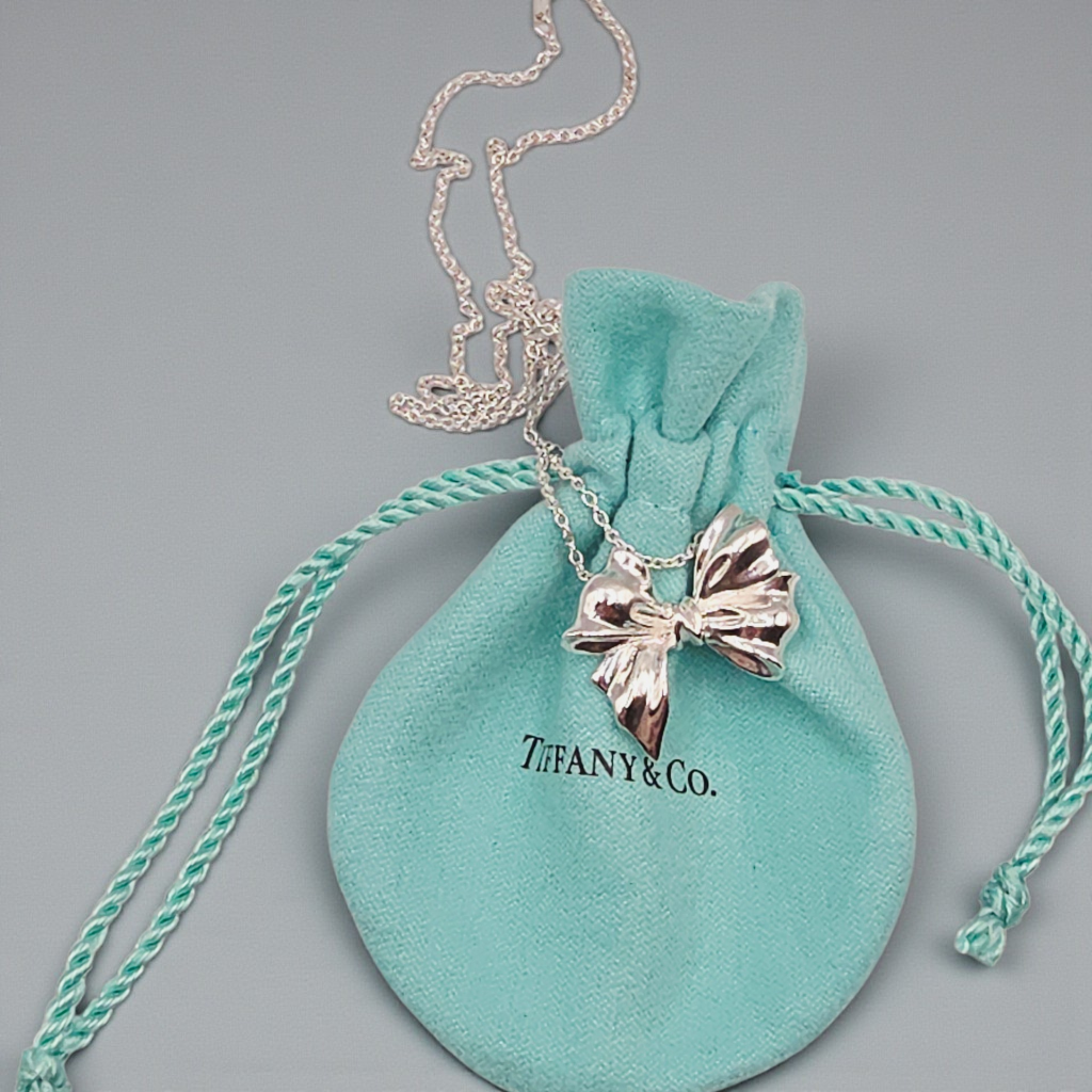 Tiffany & Co. 925 Sterling Silver Necklace with Bow Pendant 20 Inches