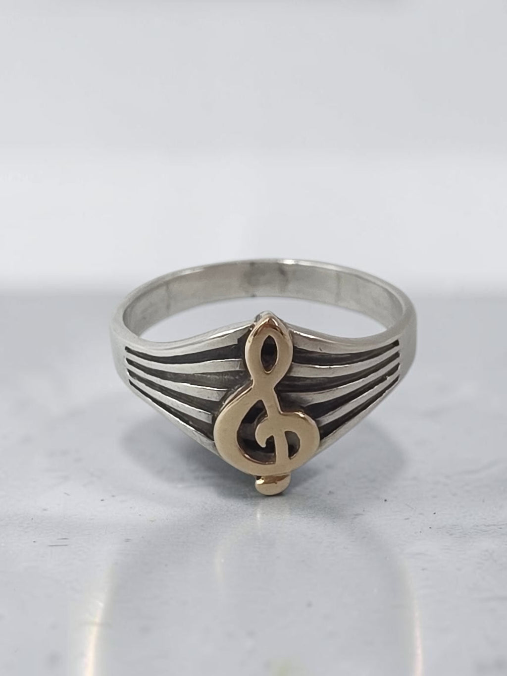 RETIRED James Avery Solid 14K Gold Treble Clef Sterling Silver Music Ring Size 8