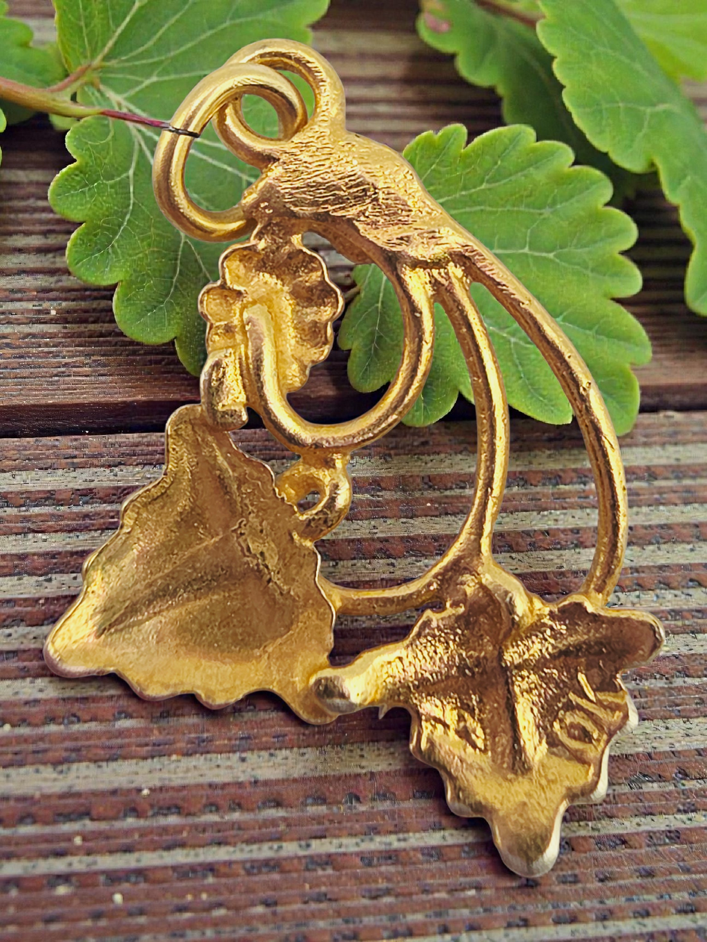 Black Hills Gold Solid 10K Tri-Color Grape & Leaf Necklace Pendant