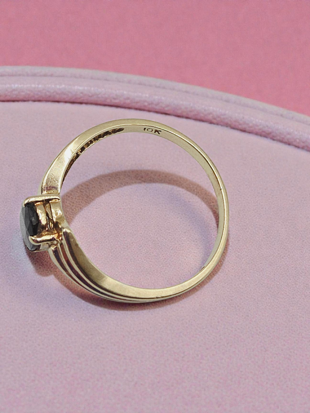 Solid 10K Yellow Gold Ring with Natural Blue Sapphire – Size 8