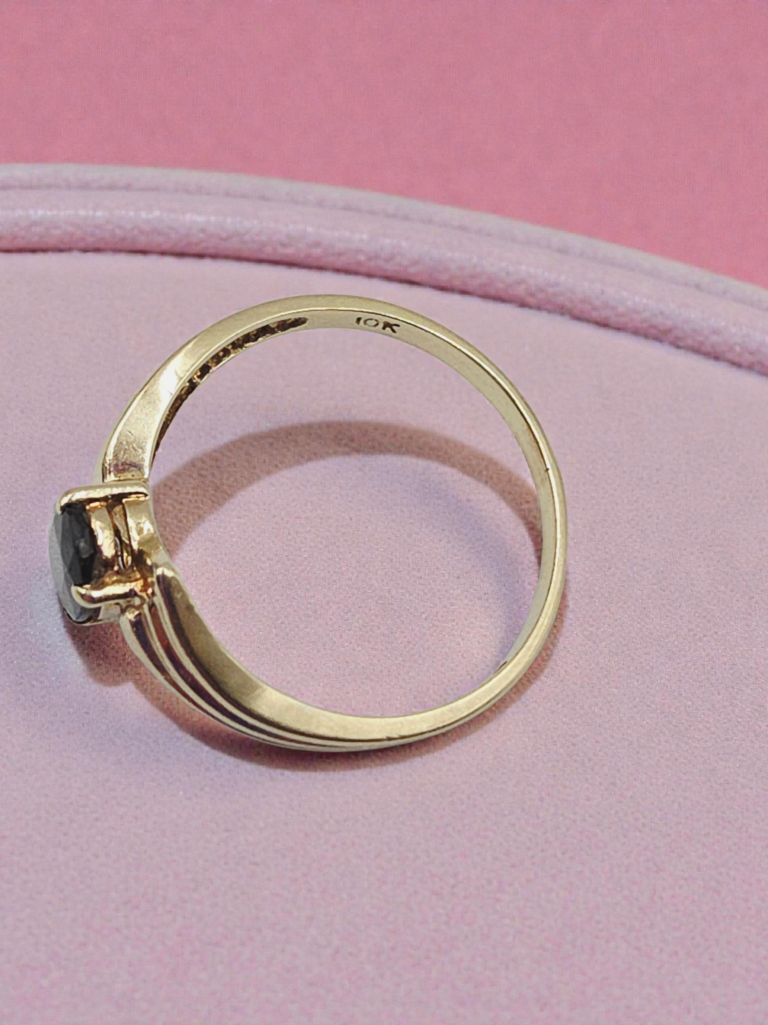 Solid 10K Yellow Gold Ring with Natural Blue Sapphire – Size 8