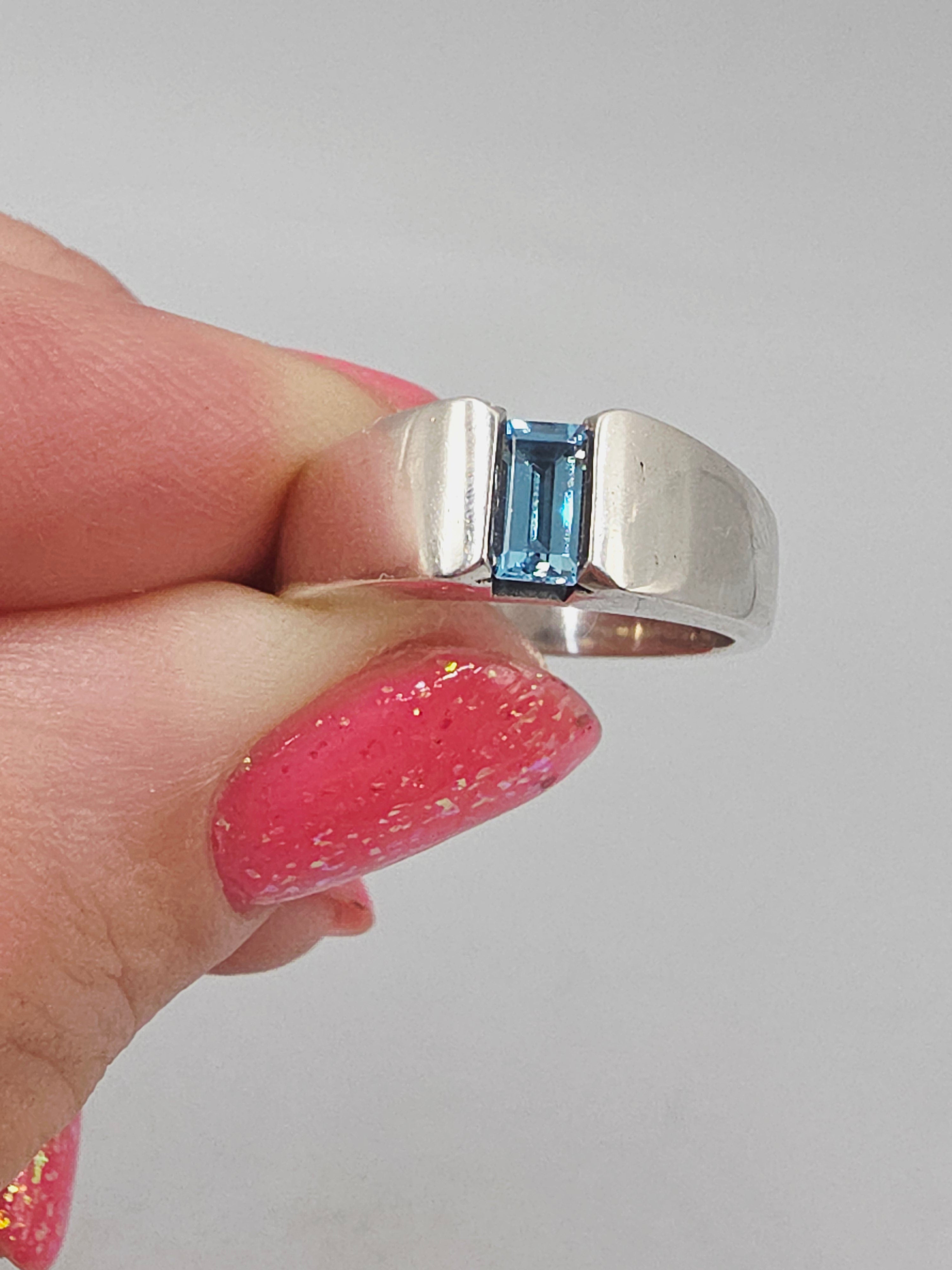 RETIRED James Avery 925 Sterling Silver Blue Topaz Ring - Size 6