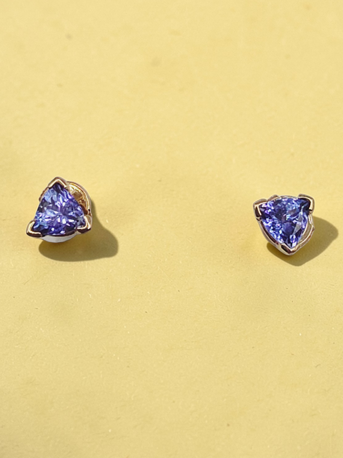 Solid 14K Gold Stud Earrings with Trillion-Cut Tanzanite - La Pousette Backs