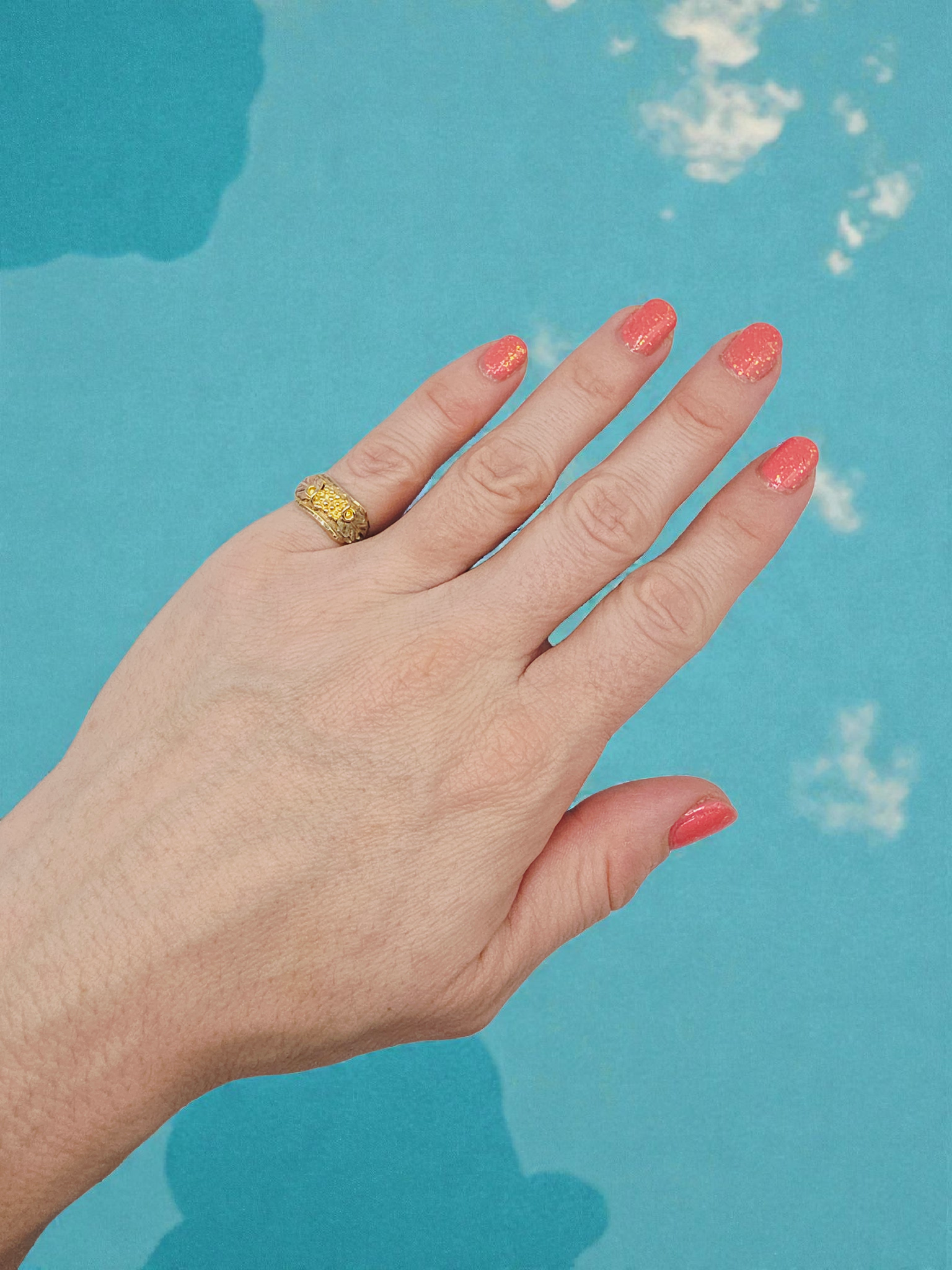 Black Hill Solid 10K Yellow Gold Ring with Tri-Color Grape Leaf Accents Sz 5.25