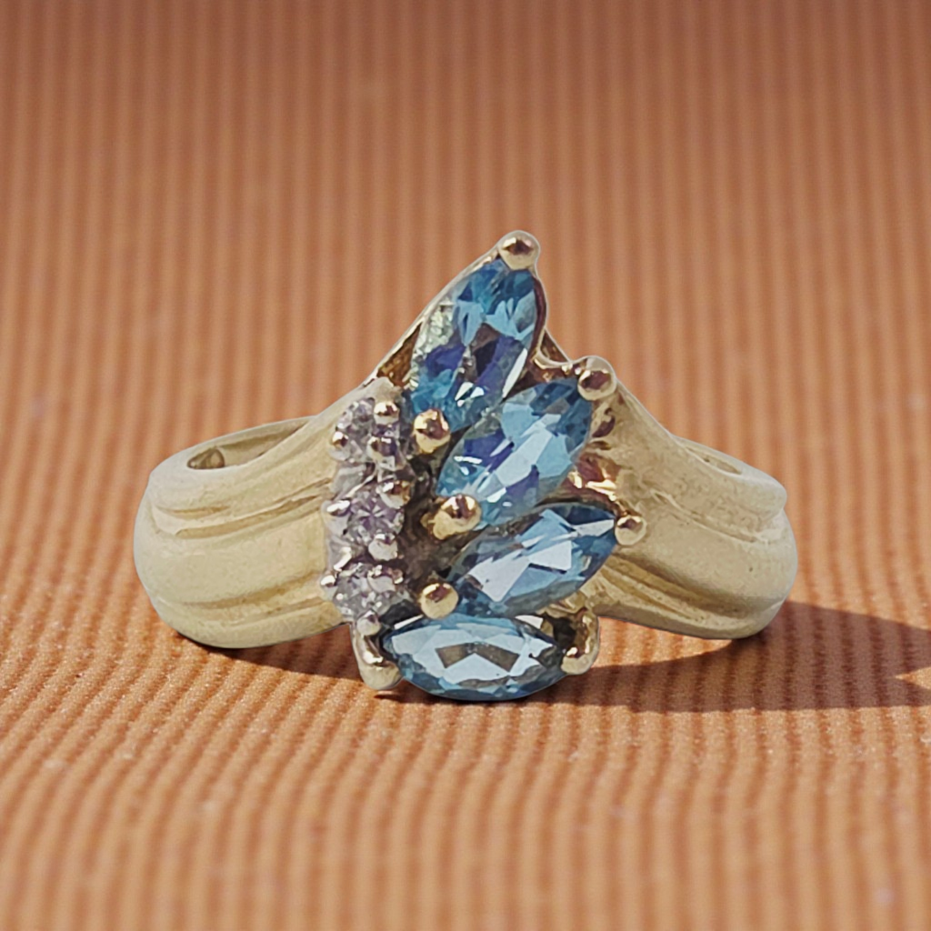 10K Solid Yellow Gold Ring with Blue Topaz & Diamond Cluster – Size 6.5