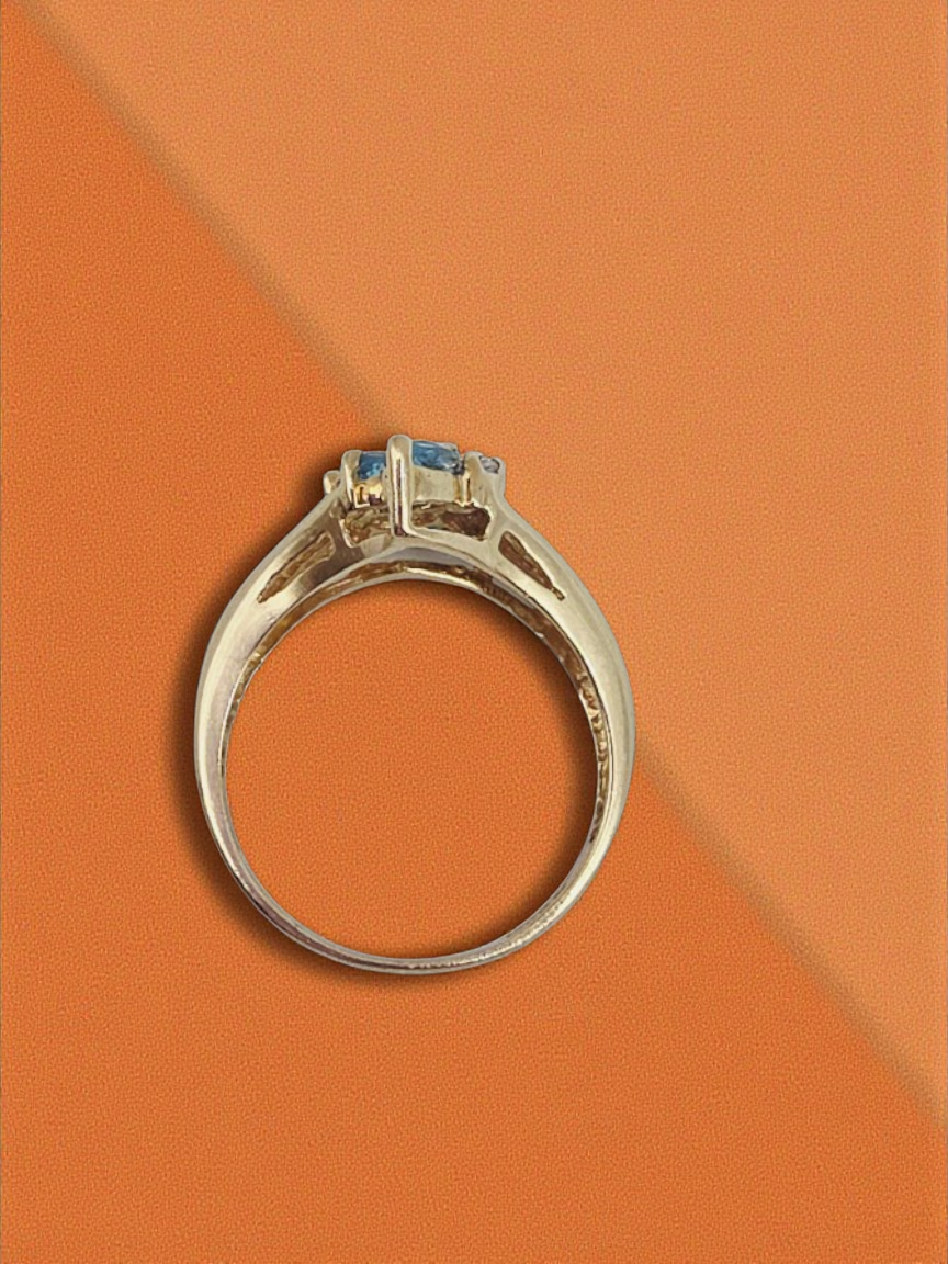 10K Solid Yellow Gold Ring with Blue Topaz & Diamond Cluster – Size 6.5