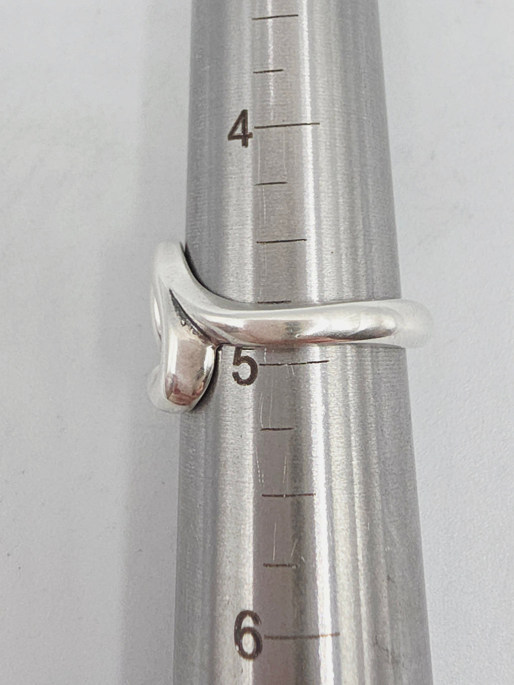 RETIRED James Avery Two Intertwined Hearts Linked Together Ring - Size 4.75