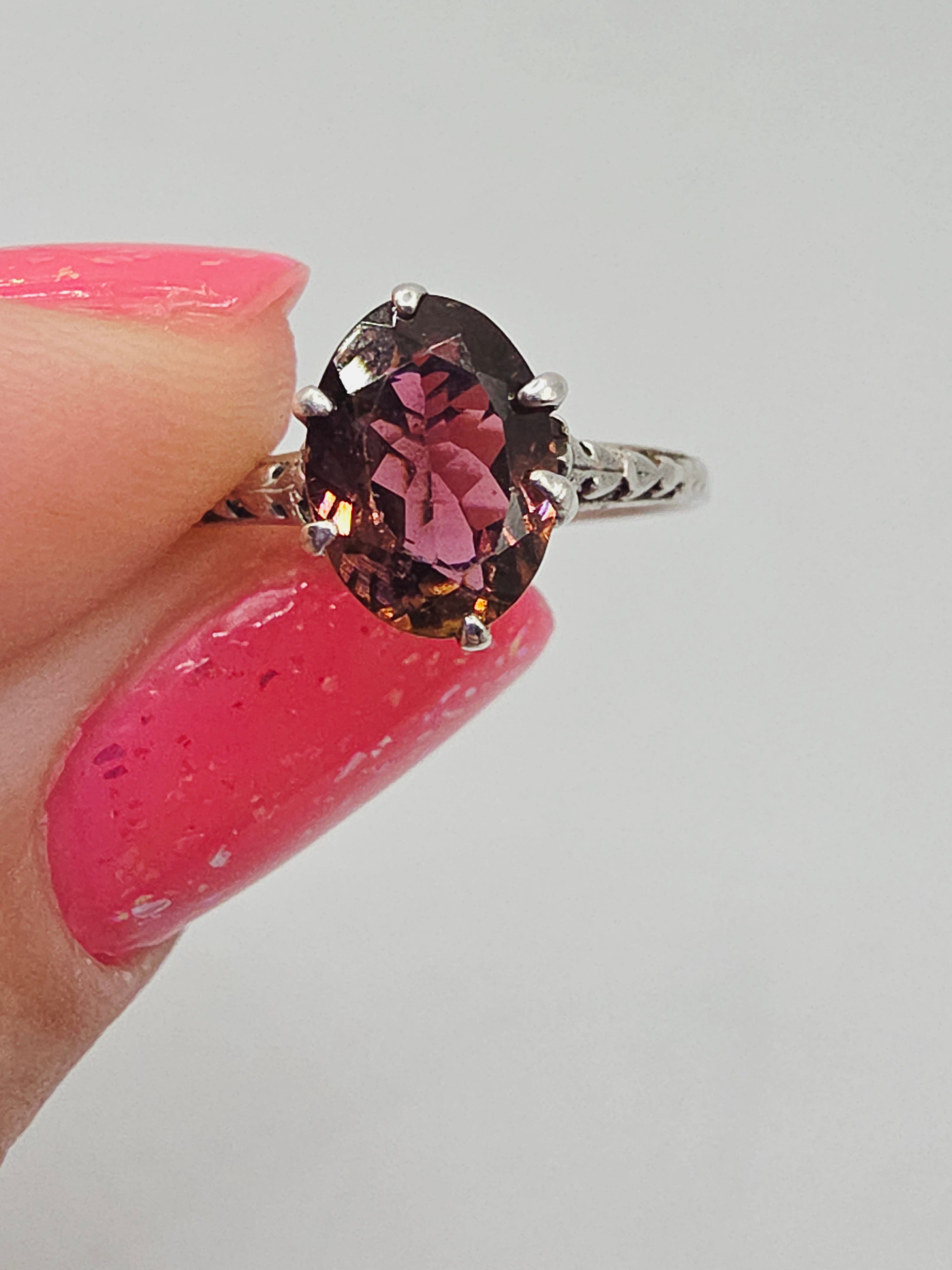 Solid 10K White Gold Raspberry Garnet Rhodolite Solitare Ring - Size 6.25