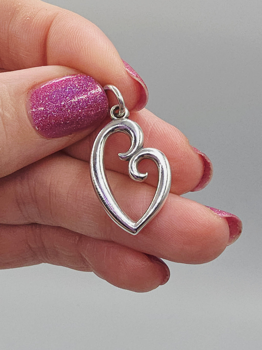 James Avery 925 Sterling Silver Mothers Love Heart Charm Pendant