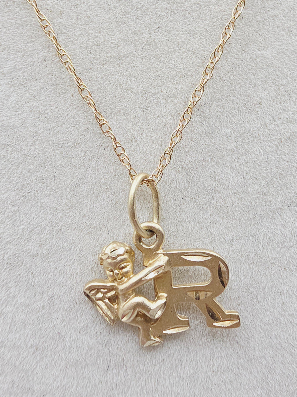 Michael Anthony Solid 10K Letter R Pendant Necklace with Angel - 15 Inch