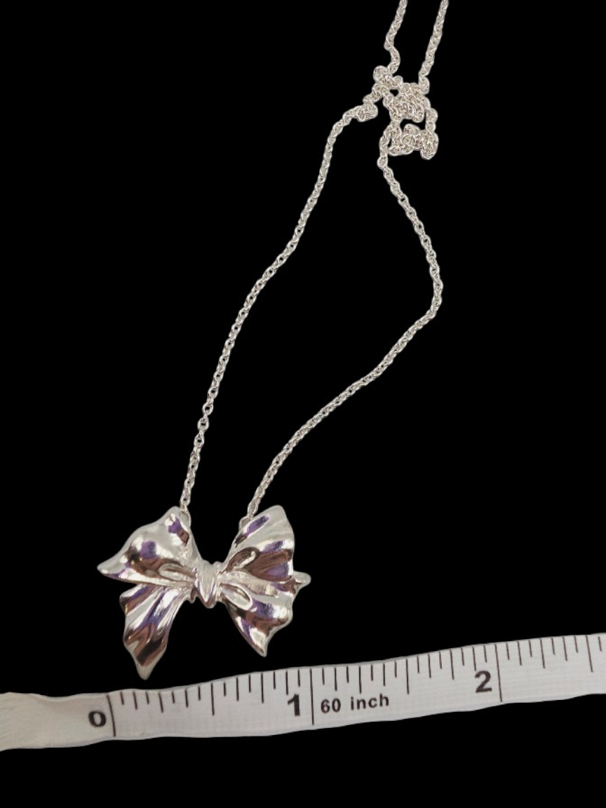 Tiffany & Co. 925 Sterling Silver Necklace with Bow Pendant 20 Inches
