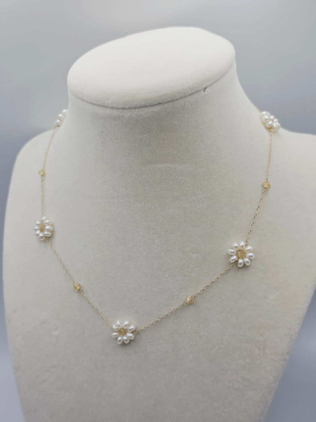 Solid 14K Yellow Gold Chain Necklace with Floral Pearl Accents - 15 Inches