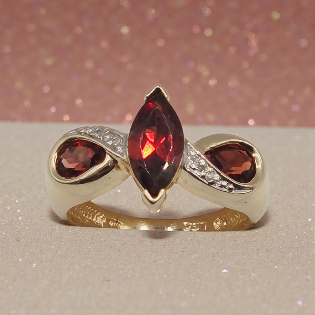 Solid 10K Gold Ring with Marquise-Cut Garnet and Diamond Accents – Size 6.75