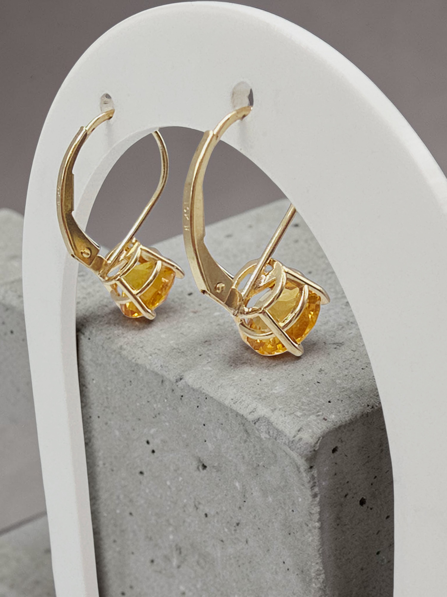 Solid 14K Yellow Gold Round Cut Citrine Leverback Drop Earrings