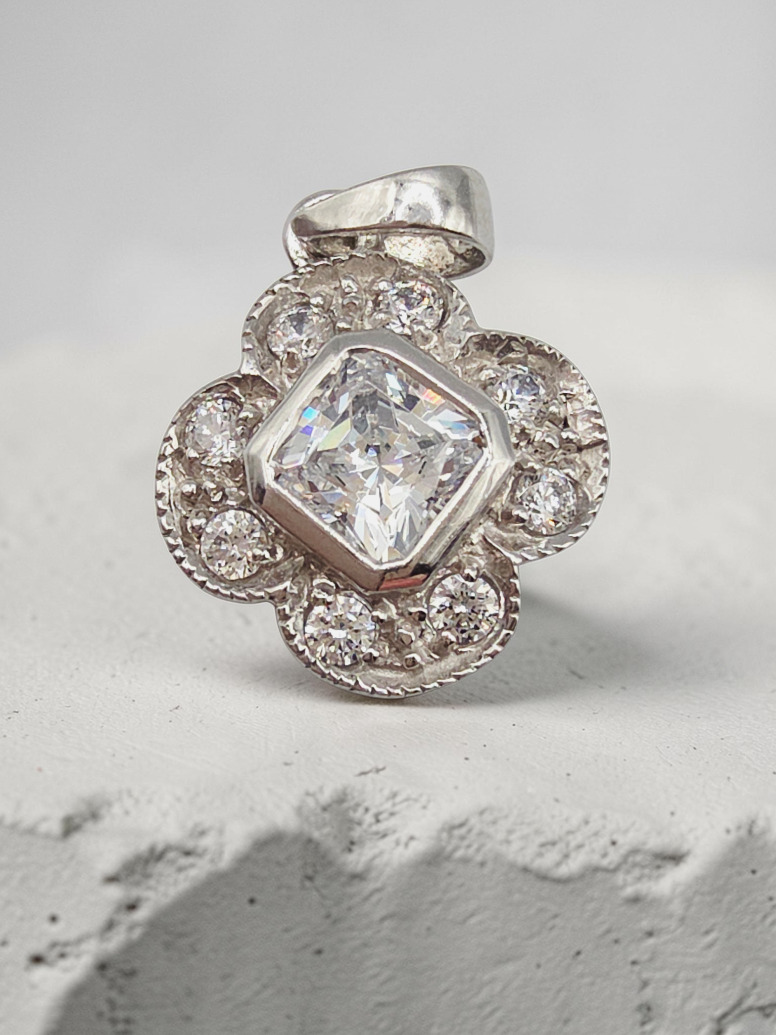 925 Sterling Silver Necklace Pendant with Princess Cut CZ & Clover Halo