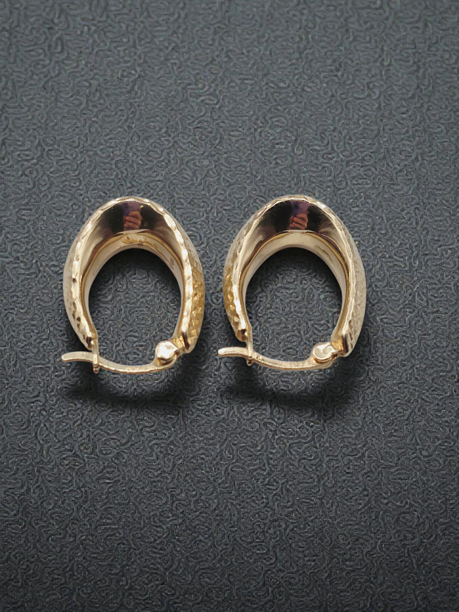 Select Jewelry Inc. Solid 14K Yellow Gold Diamond-Cut Hoop Earrings