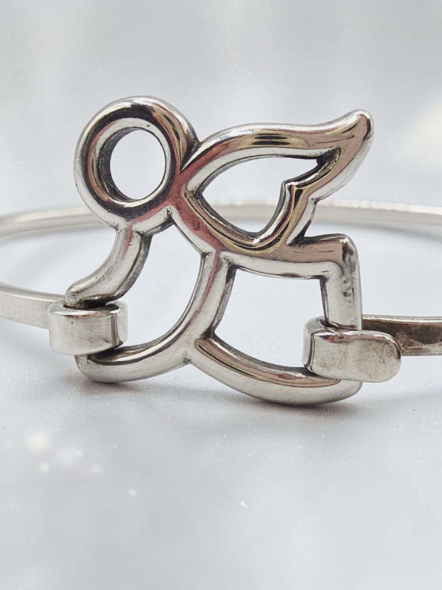 RETIRED James Avery Flying Angel Sterling Silver Bangle Hook Bracelet - 7 Inch