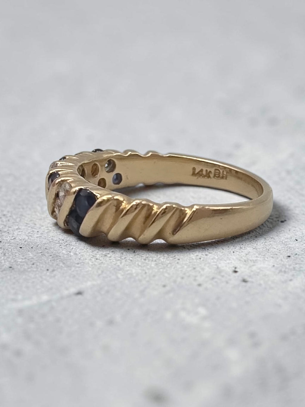 Vintage EFFY BH Solid 14K Yellow Gold Dark Blue Topaz & Diamond Ring - Size 6
