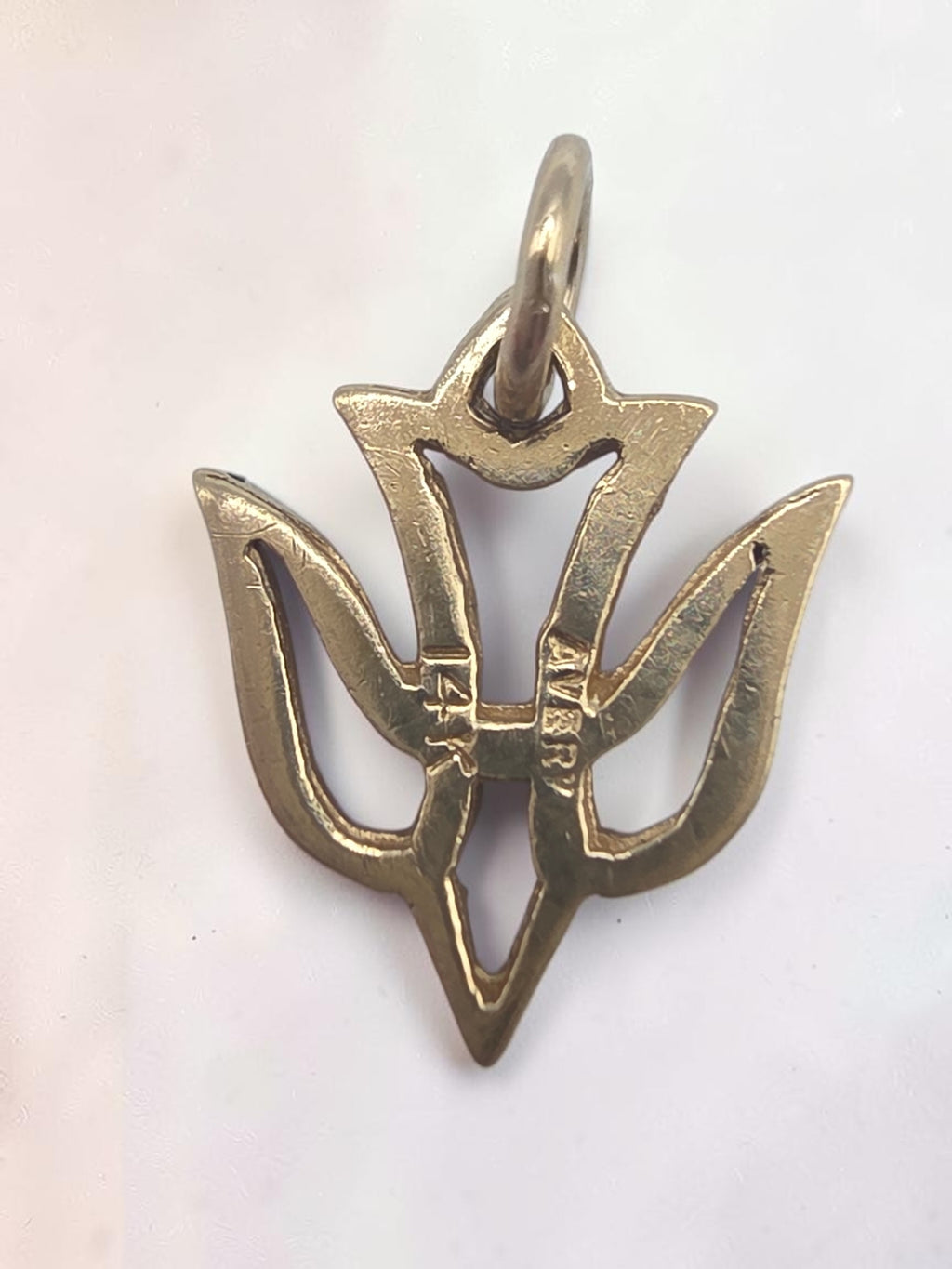 RETIRED James Avery Descending Dove Solid 14K Yellow Gold Charm Pendant