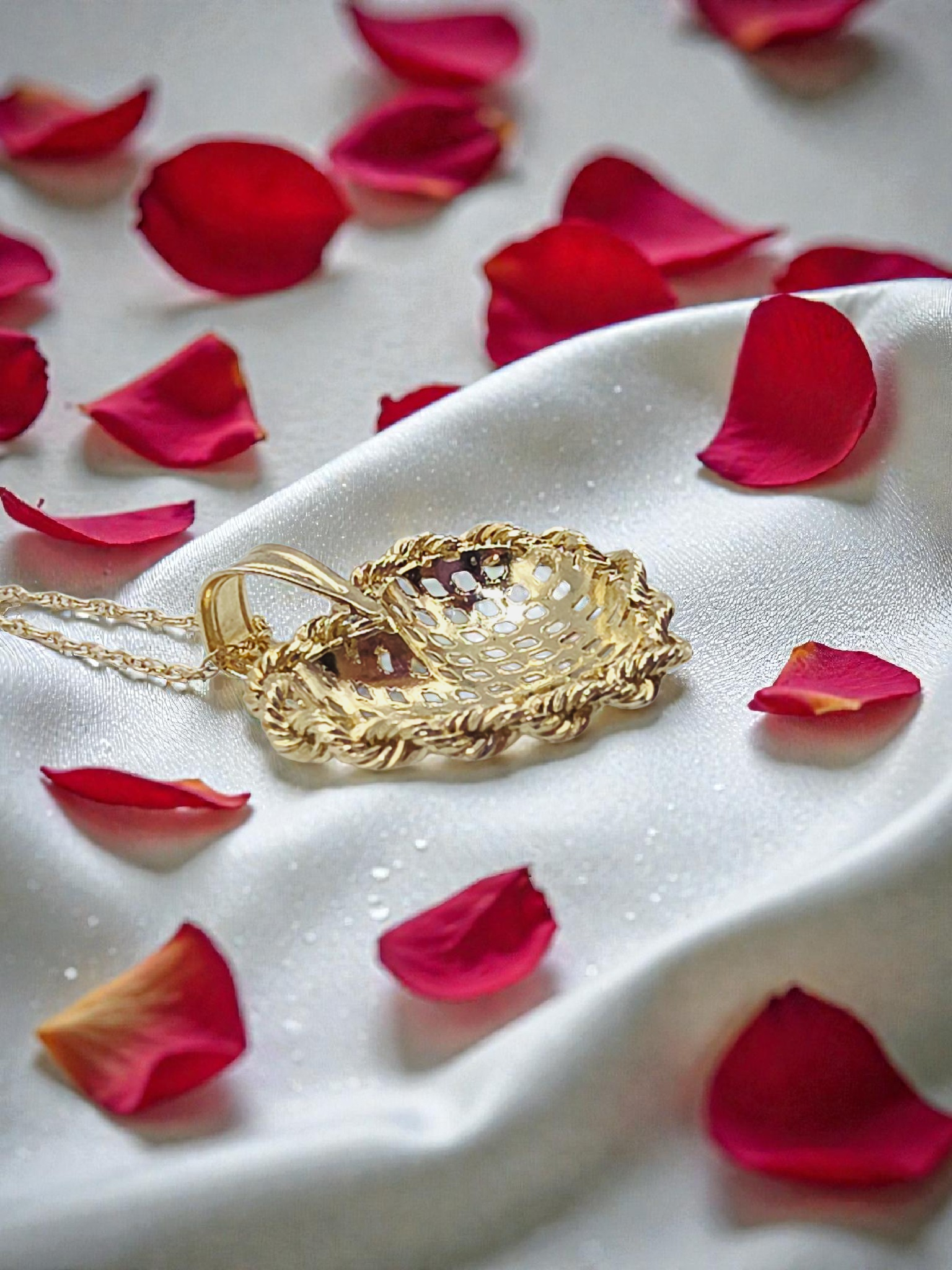 Michael Anthony Solid 14K Gold Filigree Heart Pendant Necklace - 18 Inches