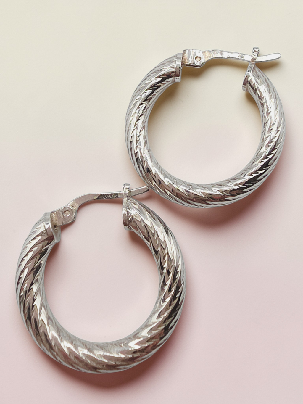 DYADEMA 925 Sterling Silver Diamond-Cut Hoop Earrings Italy Hinged