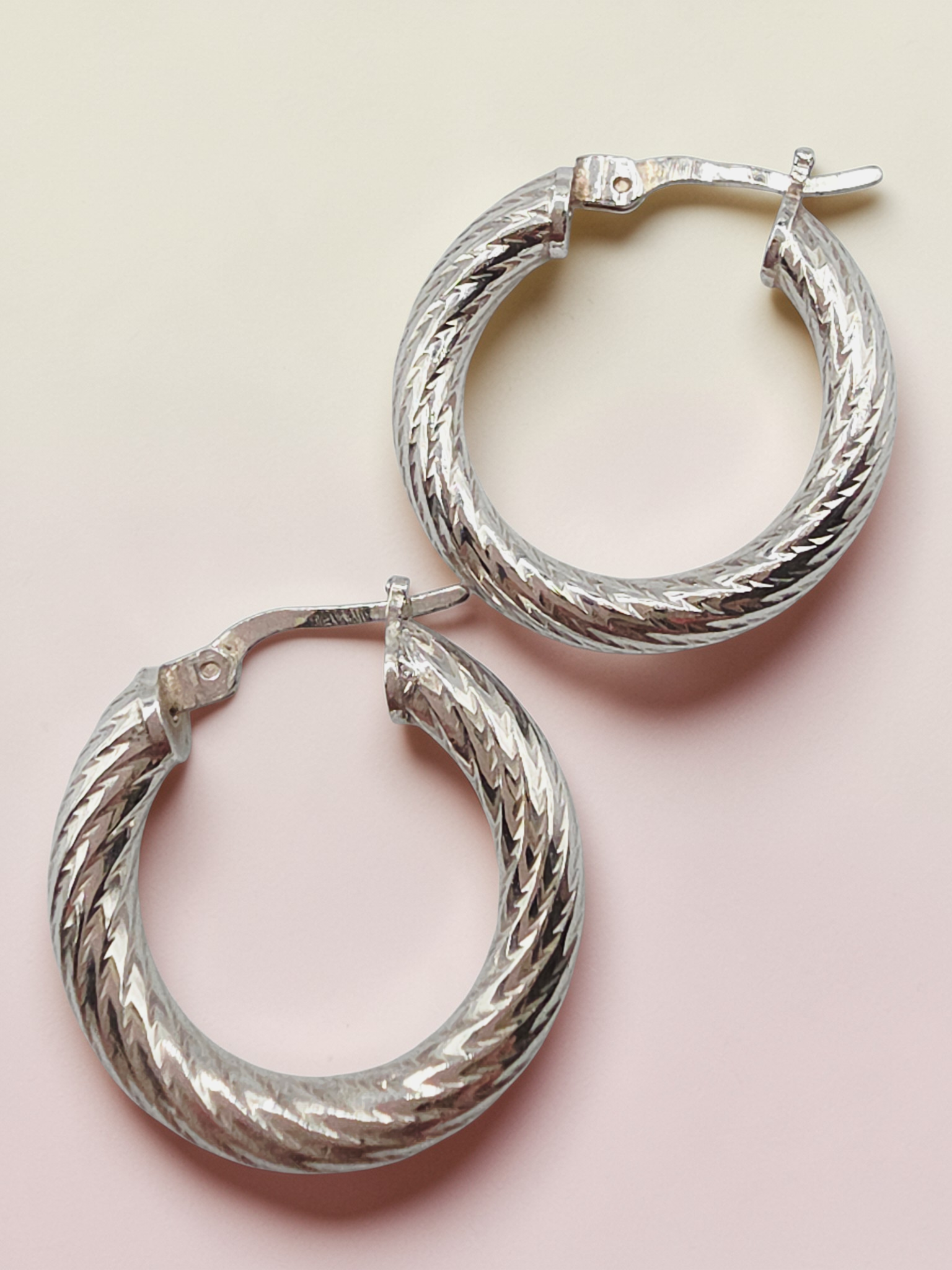 DYADEMA 925 Sterling Silver Diamond-Cut Hoop Earrings Italy Hinged