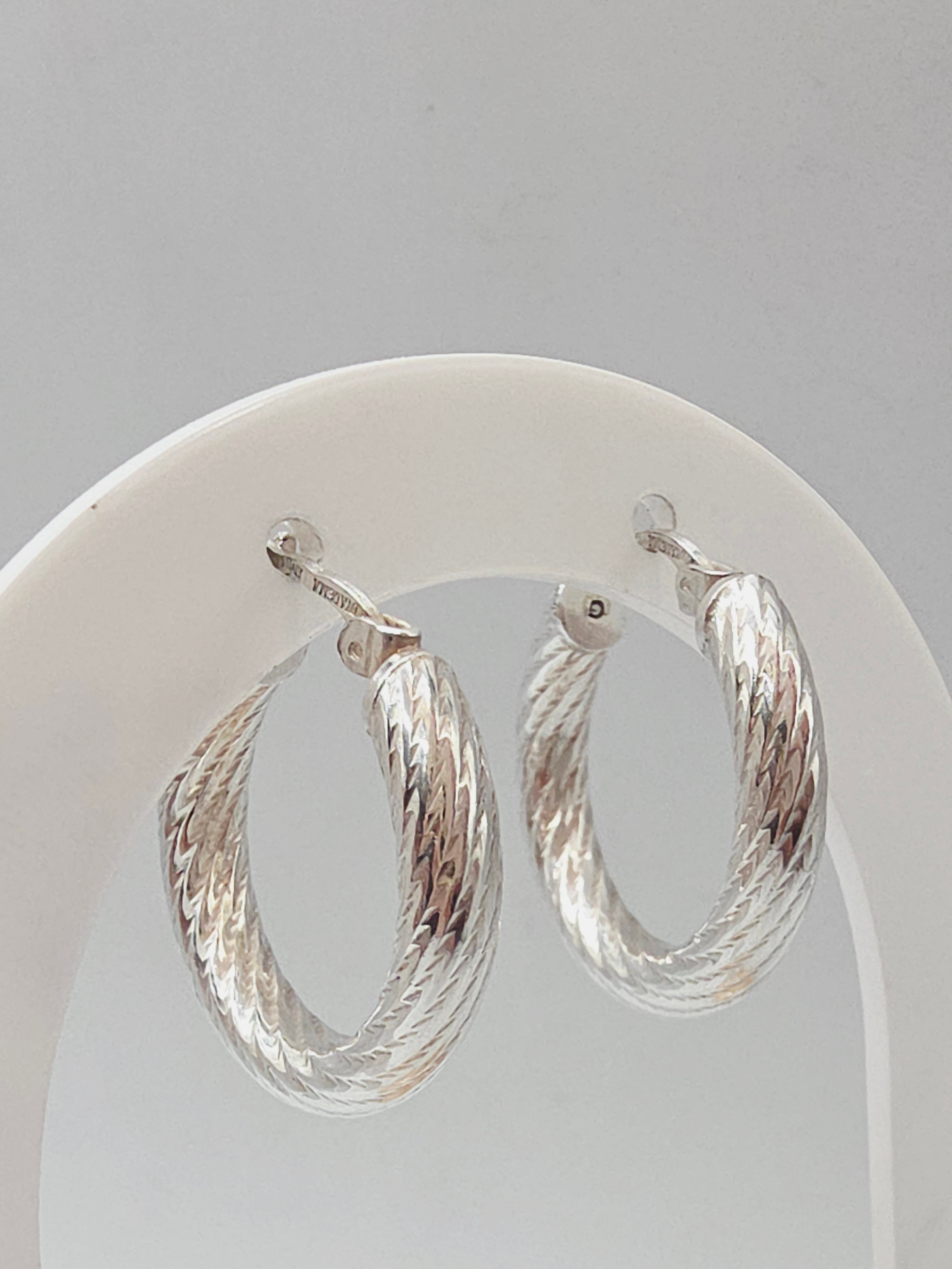 DYADEMA 925 Sterling Silver Diamond-Cut Hoop Earrings Italy Hinged