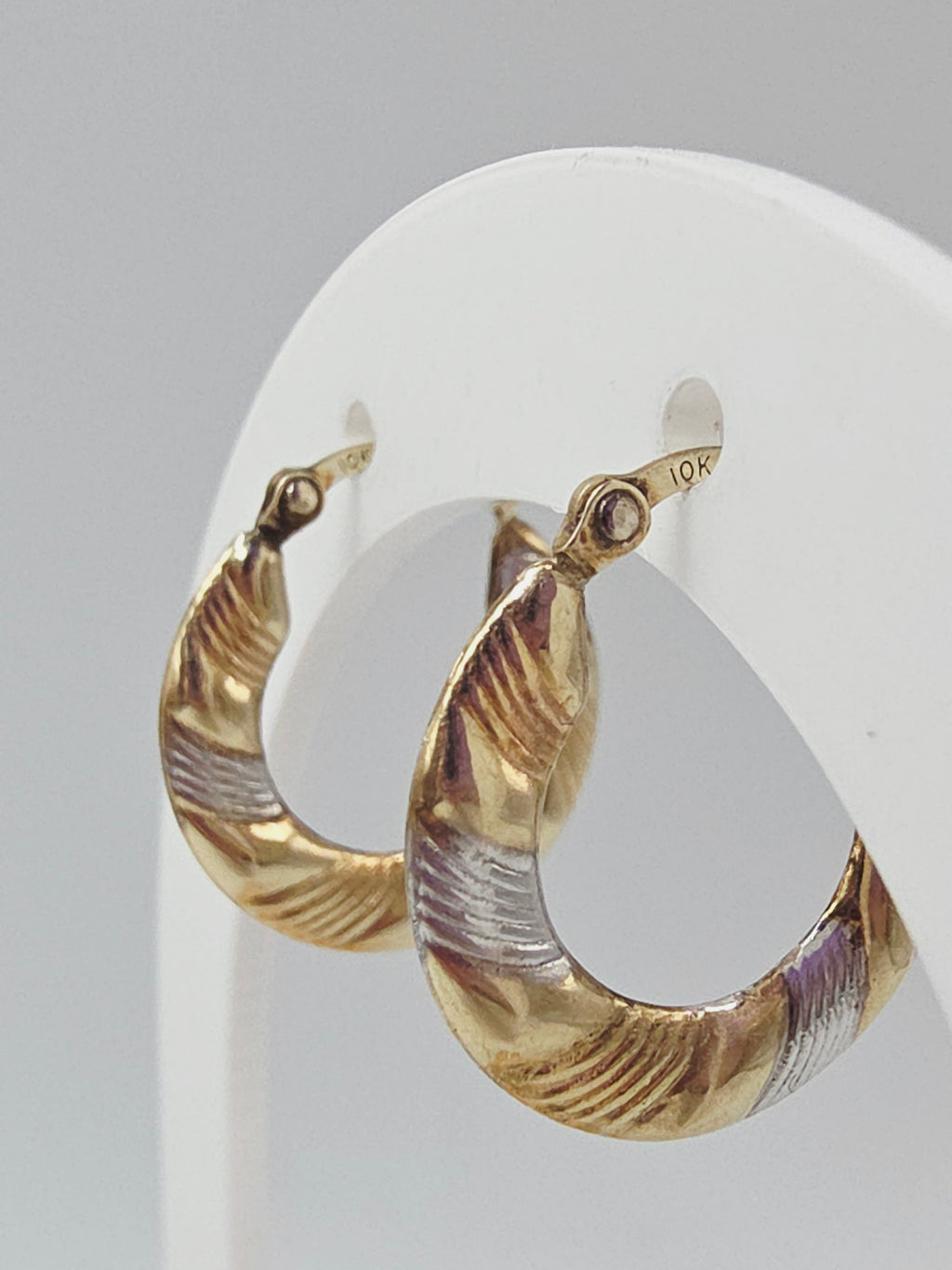 Solid 10K Two-Tone Gold Ribbed Textured Hoop Earrings